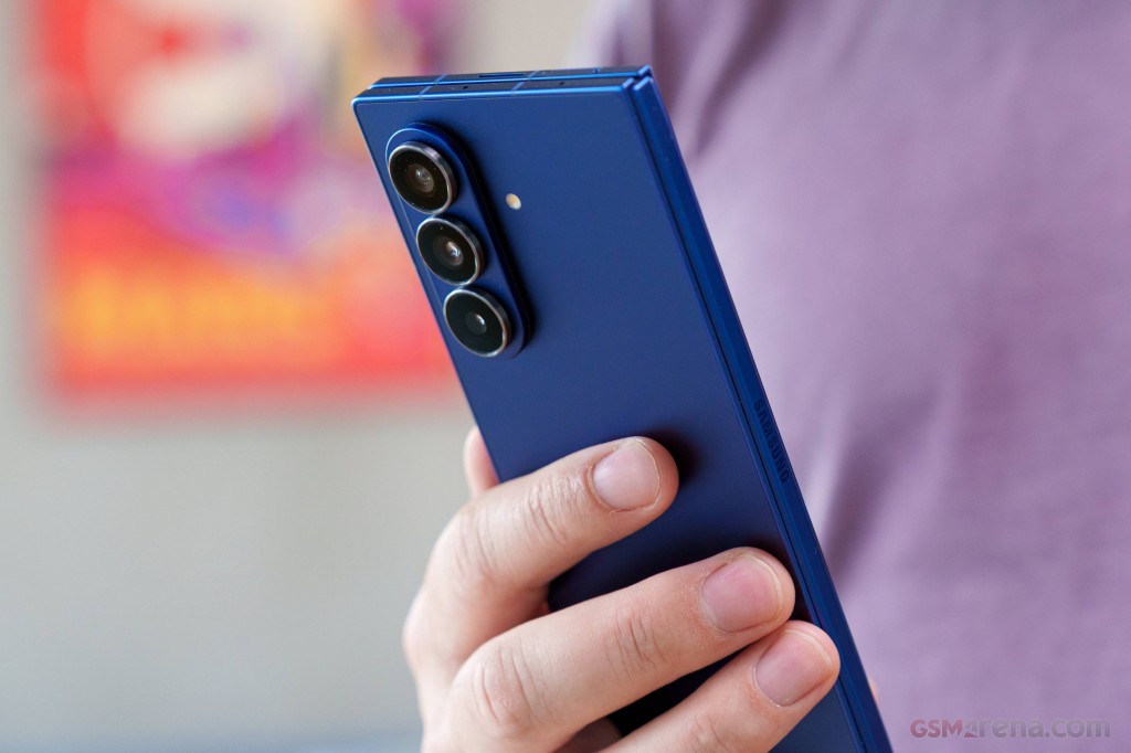 Samsung Galaxy Z Fold7 hands-on photo 11