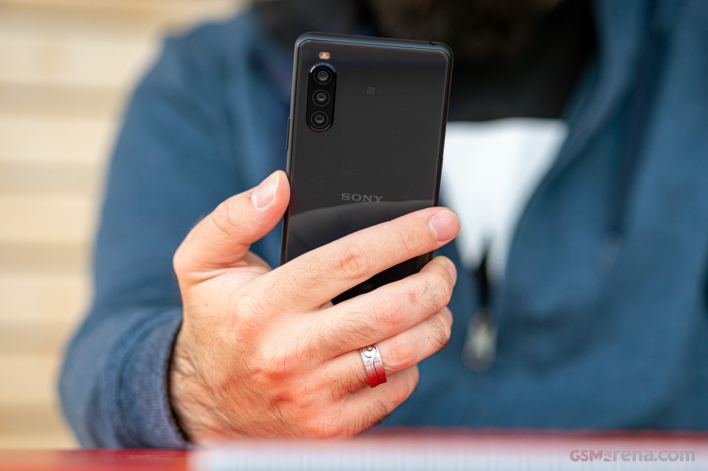 Sony Xperia 10 II hands-on photo 23