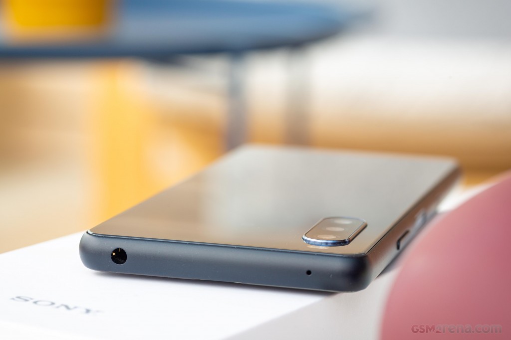 Sony Xperia 10 III hands-on photo 11