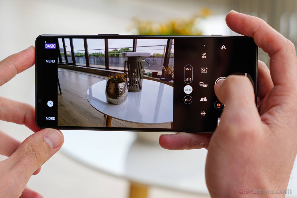 Sony Xperia 1 V hands-on photo 29