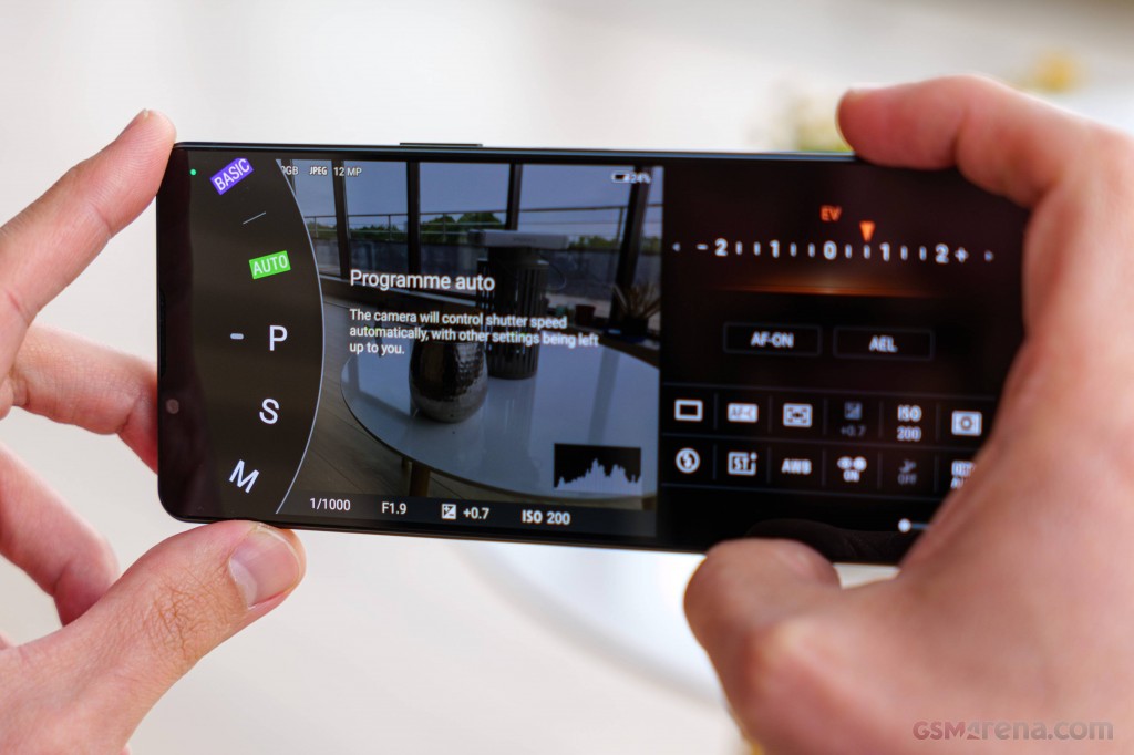 Sony Xperia 1 V hands-on photo 30