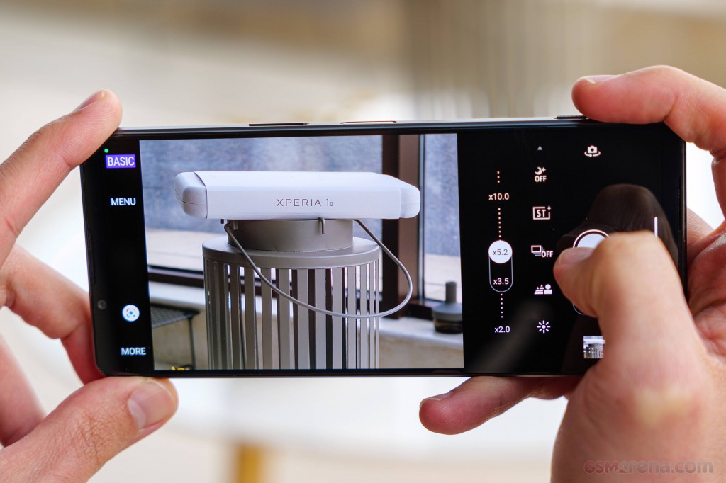 Sony Xperia 1 V hands-on photo 33