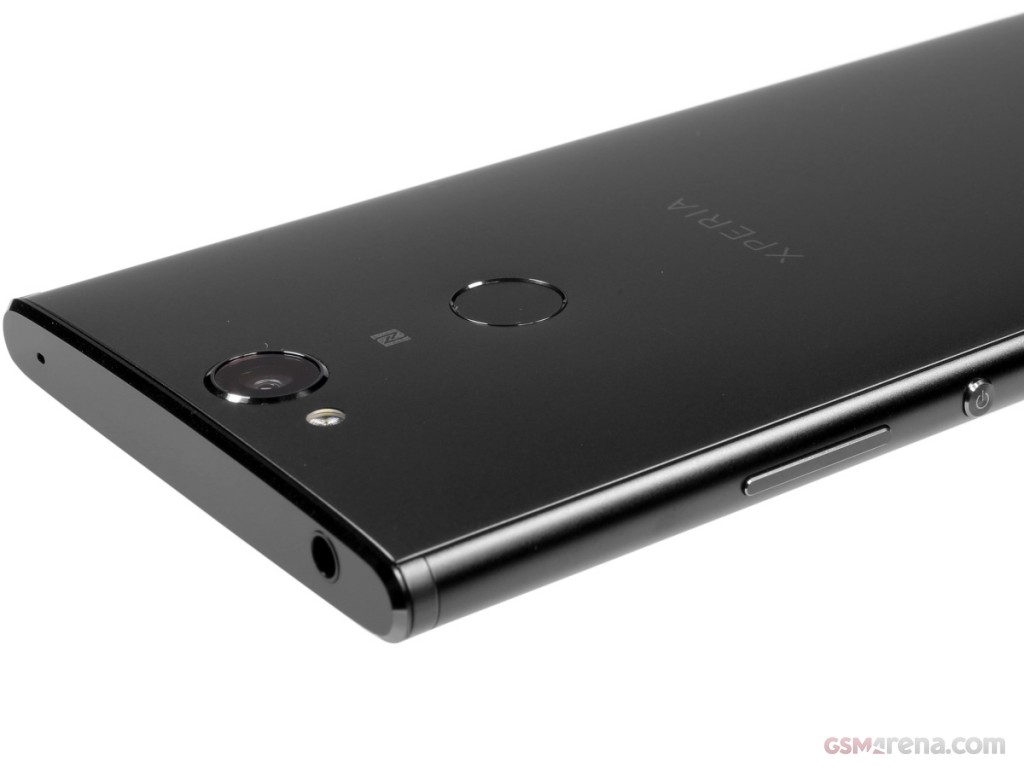 Sony Xperia XA2 Plus hands-on photo 9