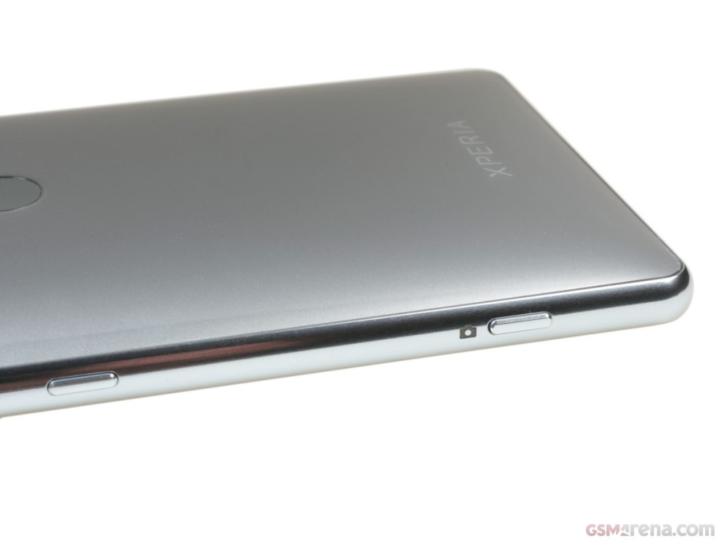 Sony Xperia XZ2 Premium hands-on photo 12