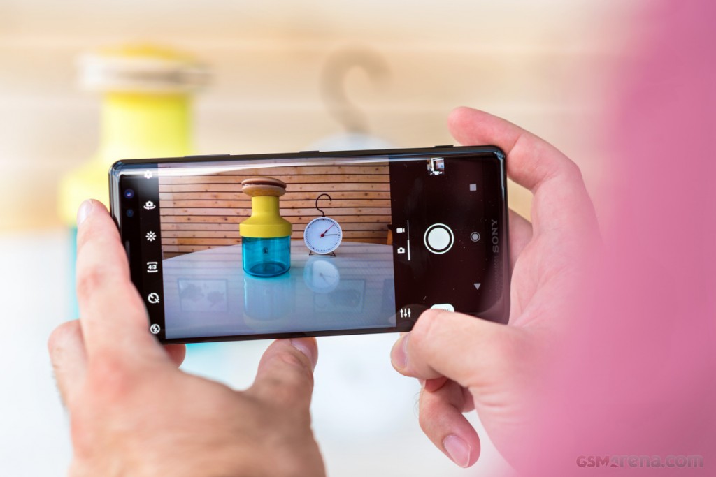 Sony Xperia XZ3 hands-on photo 3