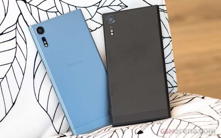 Sony Xperia XZs hands-on photo 3