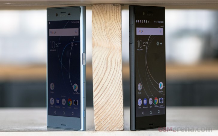 Sony Xperia XZs hands-on photo 5