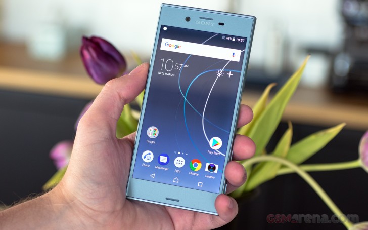 Sony Xperia XZs hands-on photo 6