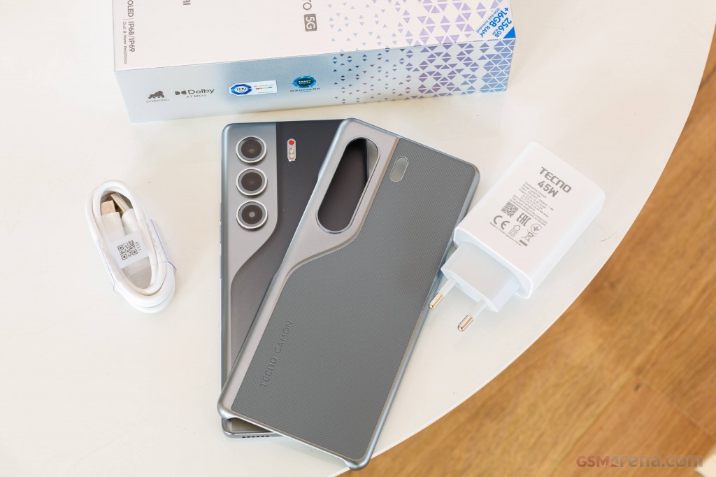 Tecno Camon 40 Pro hands-on photo 1