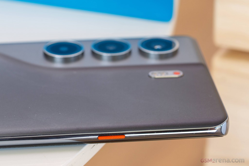 Tecno Camon 40 Pro hands-on photo 8