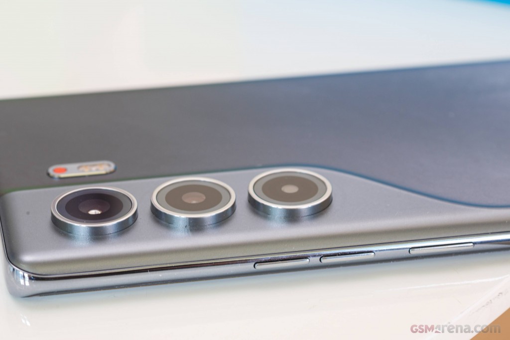 Tecno Camon 40 Pro hands-on photo 9
