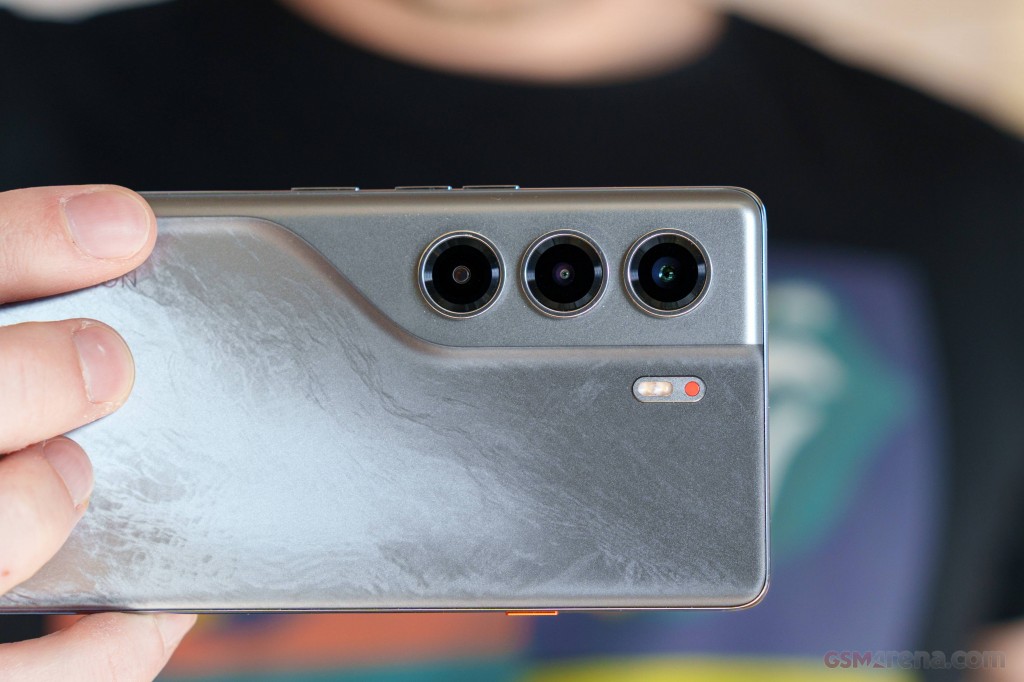 Tecno Camon 40 Pro hands-on photo 15