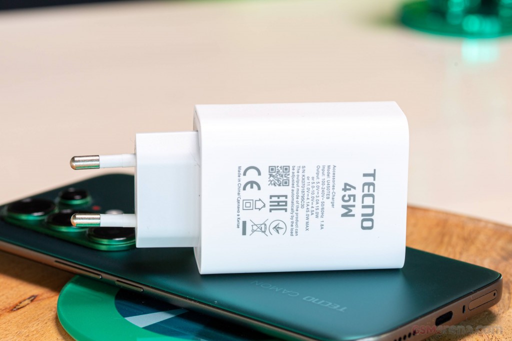 Tecno Camon 50 Ultra hands-on photo 2