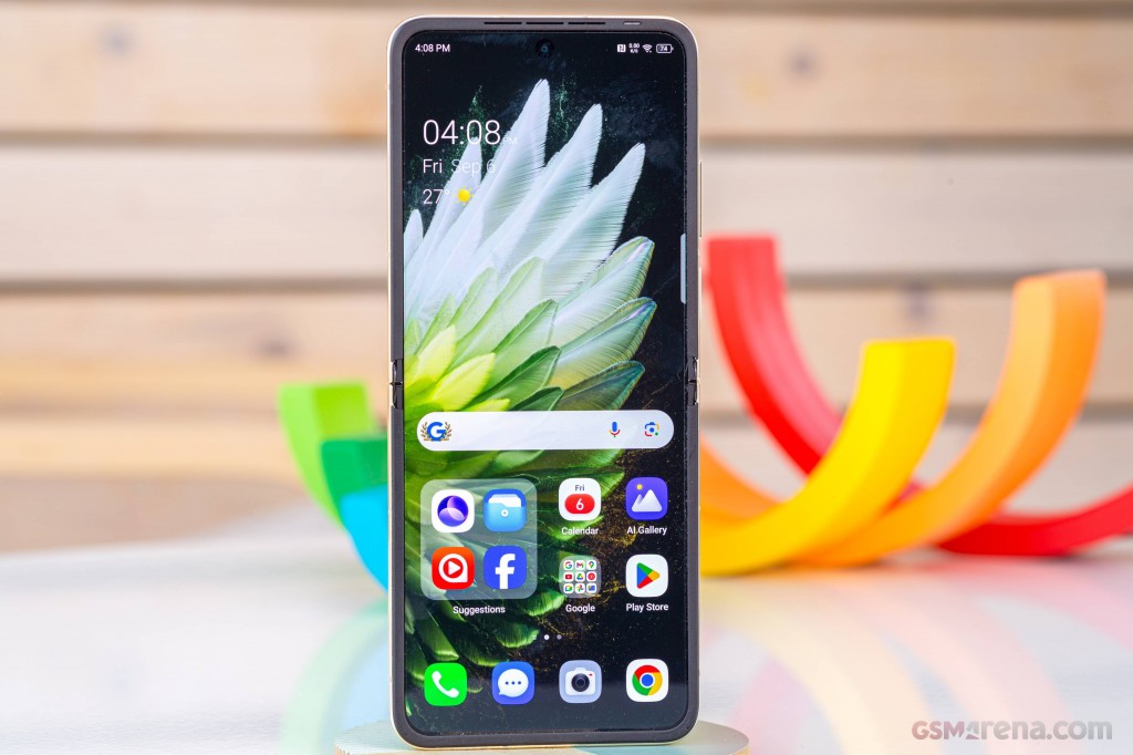 Tecno Phantom V Flip2 hands-on photo 7