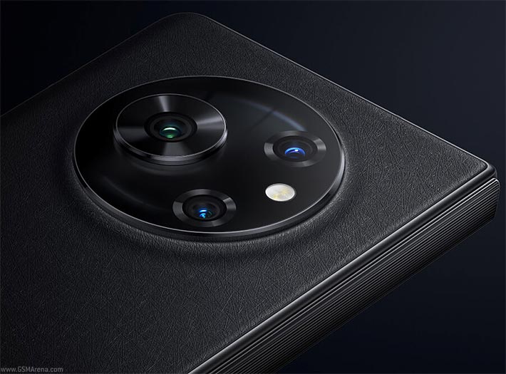 Tecno Phantom V Fold view 4