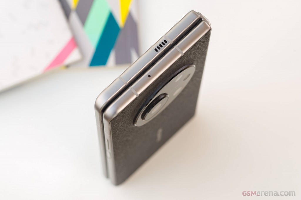 Tecno Phantom V Fold hands-on photo 14
