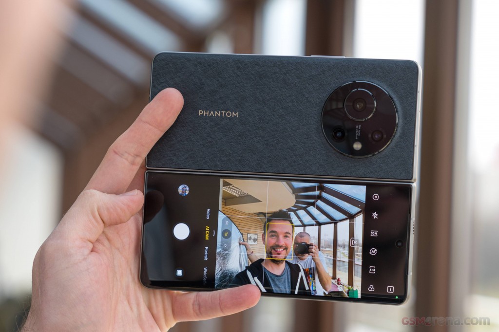 Tecno Phantom V Fold hands-on photo 28