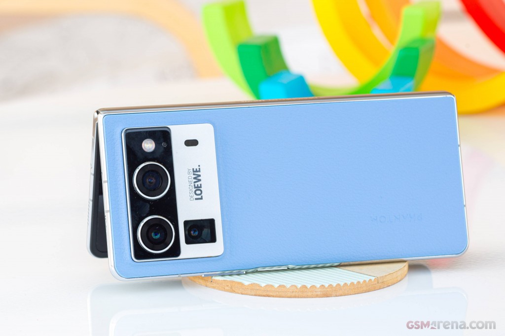Tecno Phantom V Fold2 hands-on photo 1