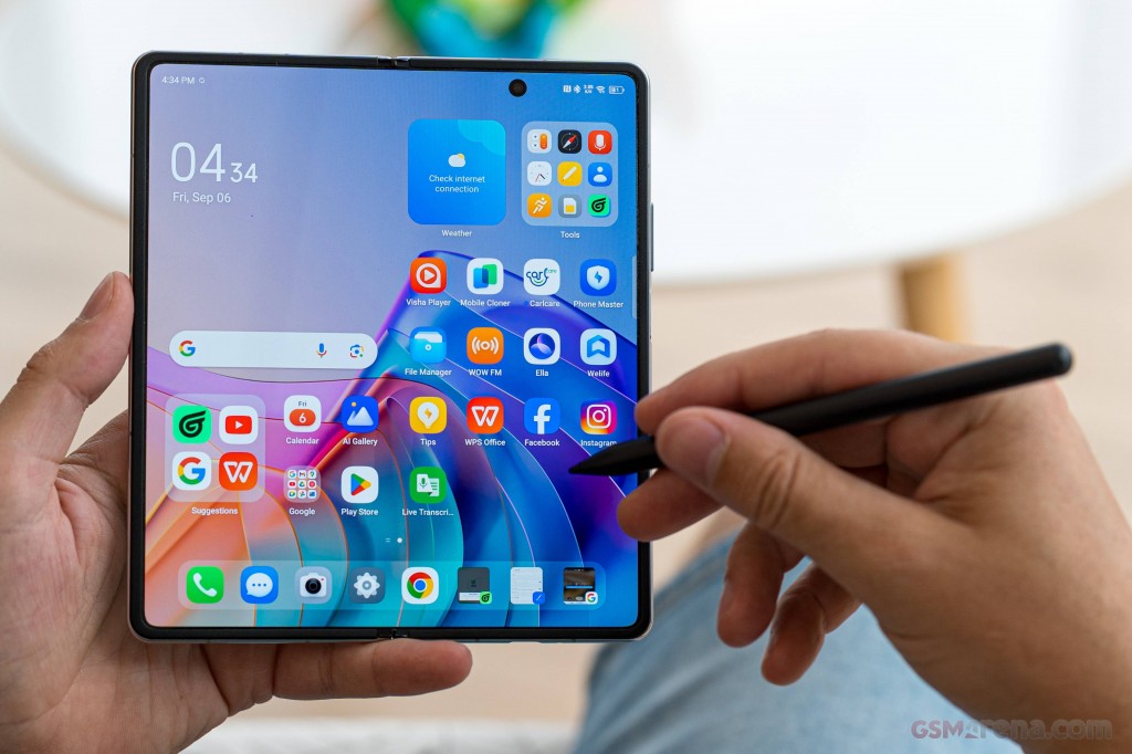 Tecno Phantom V Fold2 hands-on photo 13
