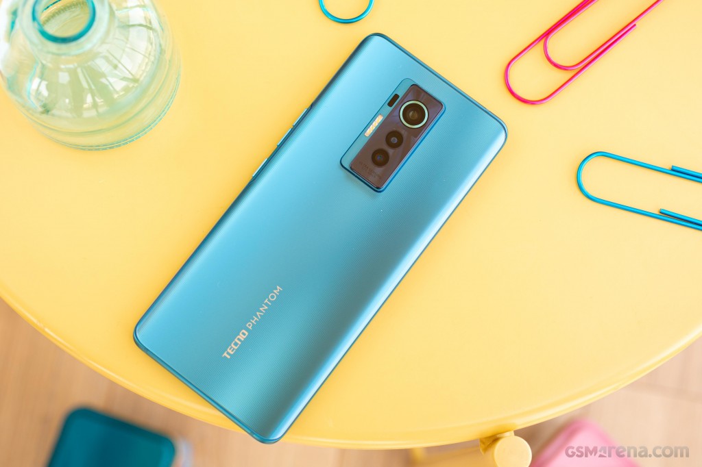 Tecno Phantom X hands-on photo 1