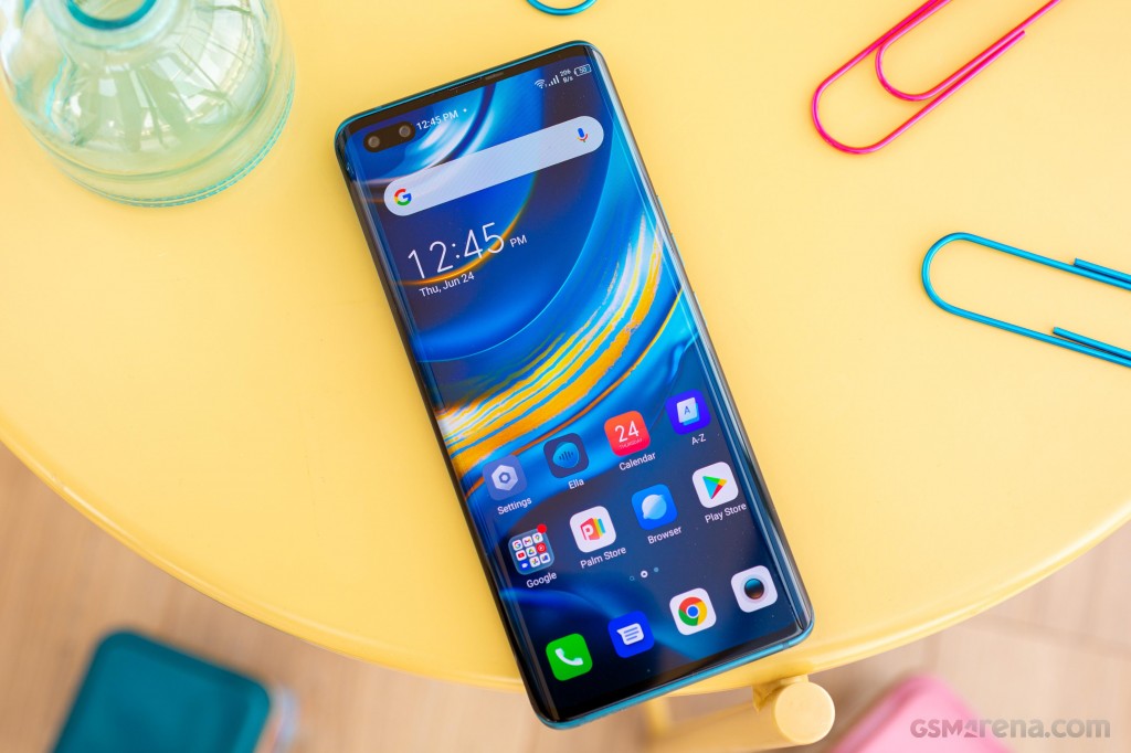 Tecno Phantom X hands-on photo 2