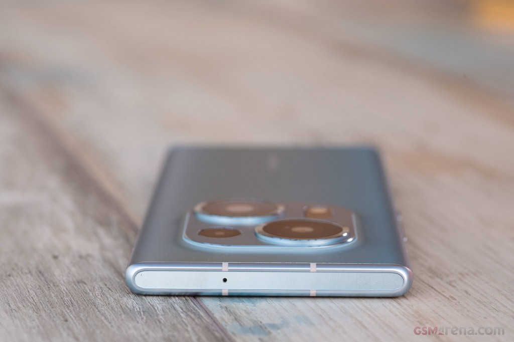 Tecno Phantom X2 hands-on photo 12