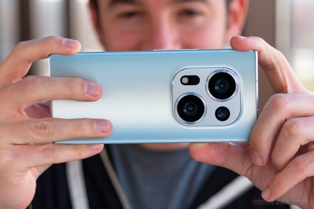 Tecno Phantom X2 hands-on photo 16