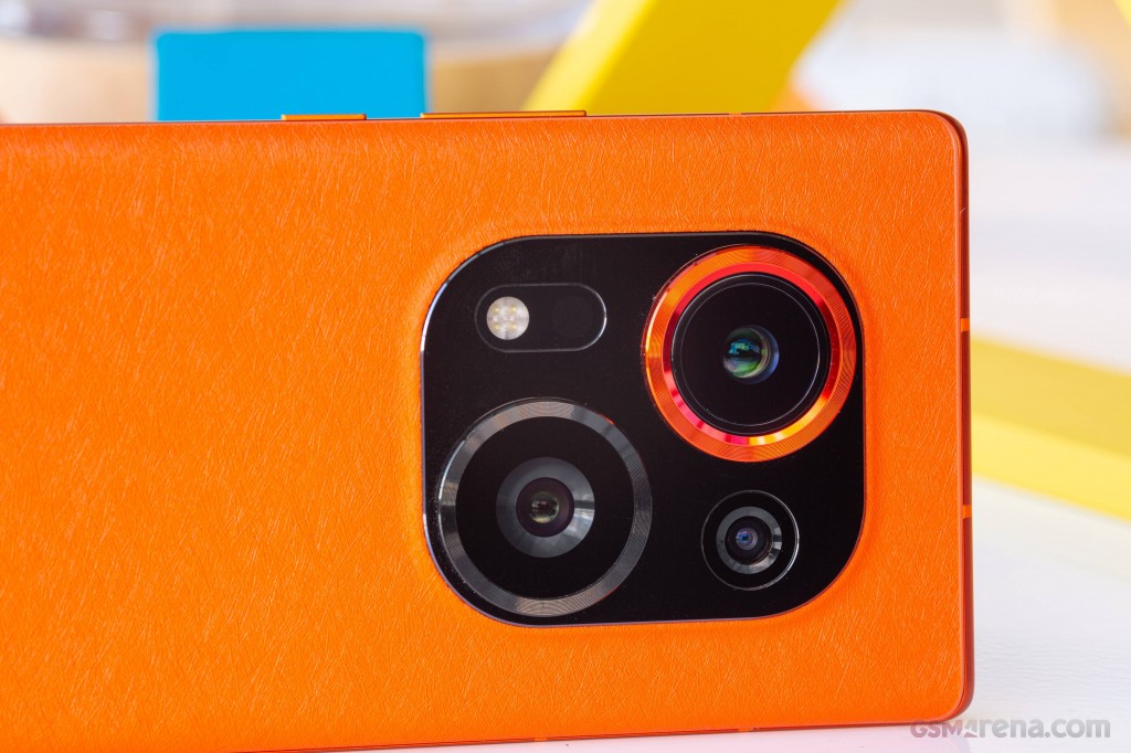 Tecno Phantom X2 Pro hands-on photo 6