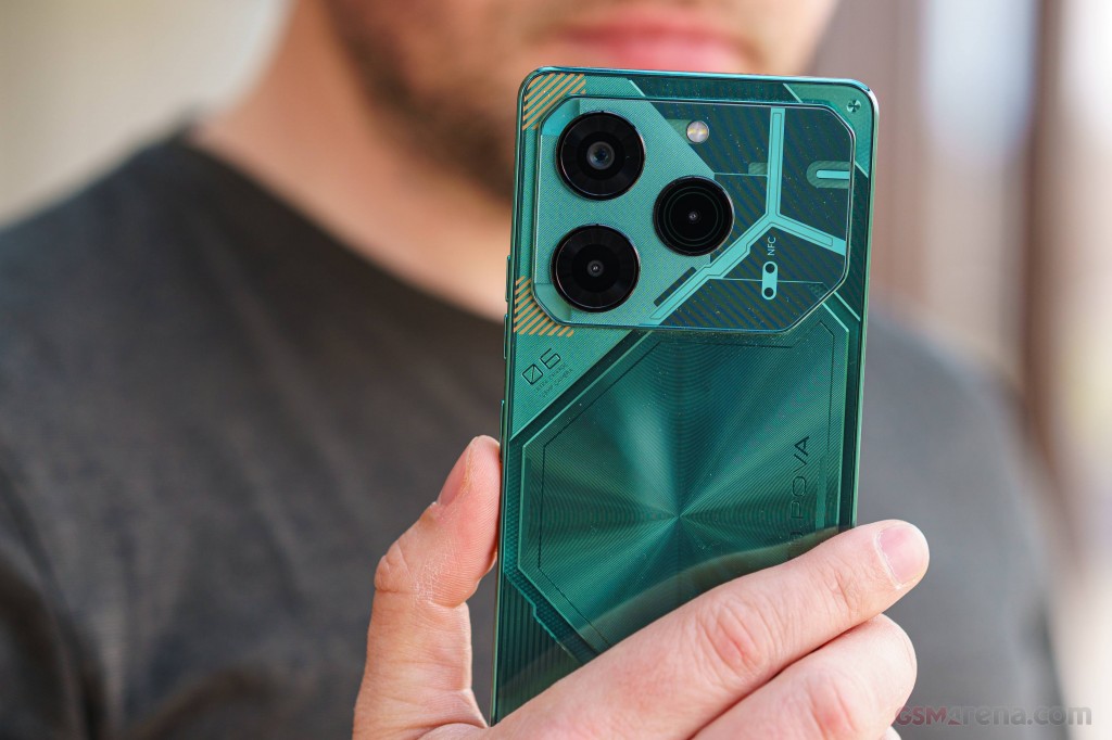 Tecno Pova 6 Pro hands-on photo 19