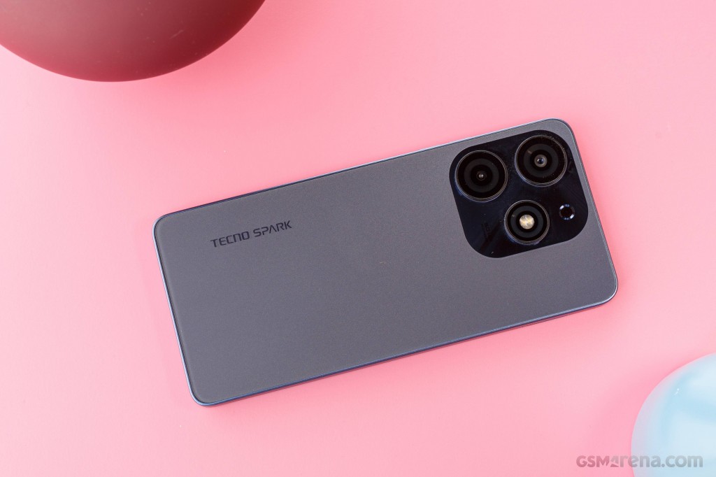 Tecno Spark 10 Pro hands-on photo 2