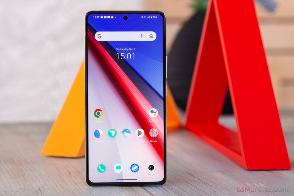 vivo iQOO 11 hands-on photo 4