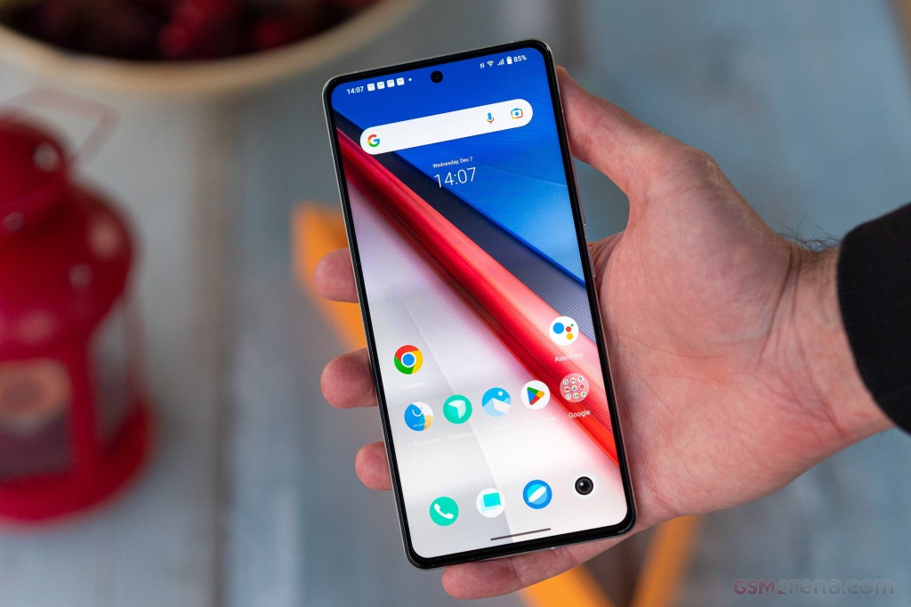 vivo iQOO 11 hands-on photo 17