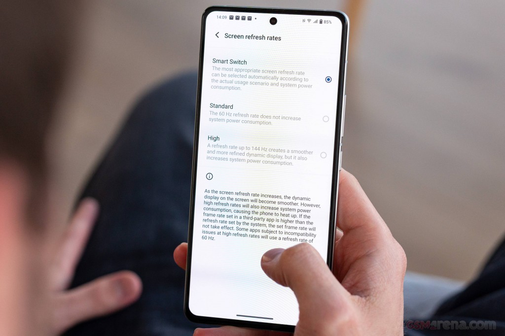 vivo iQOO 11 hands-on photo 19