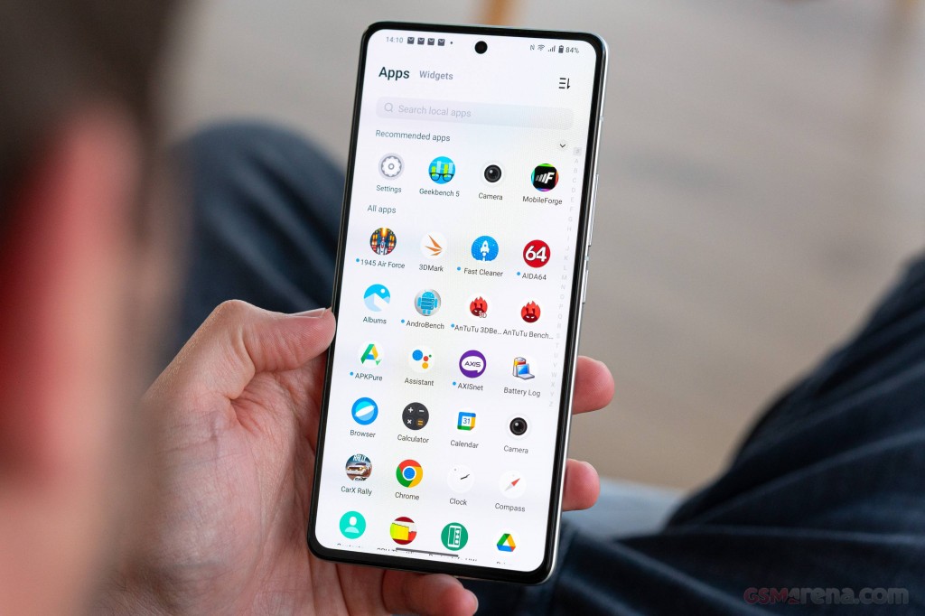 vivo iQOO 11 hands-on photo 22