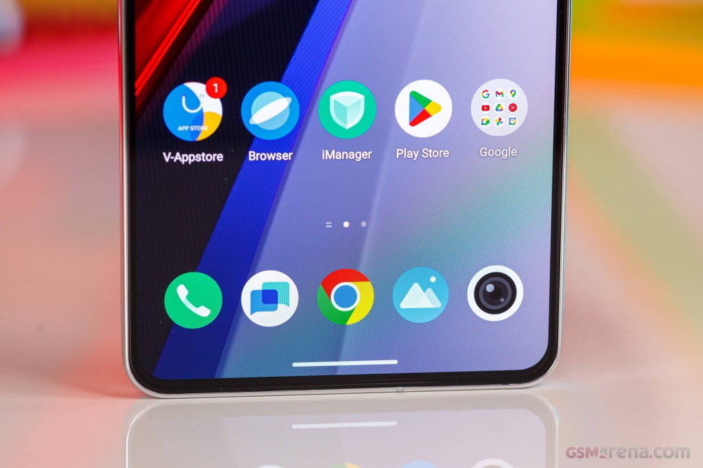vivo iQOO 12 hands-on photo 7