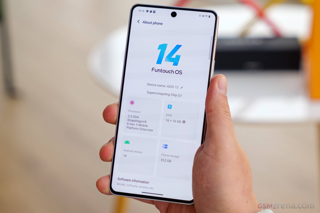 vivo iQOO 12 hands-on photo 25