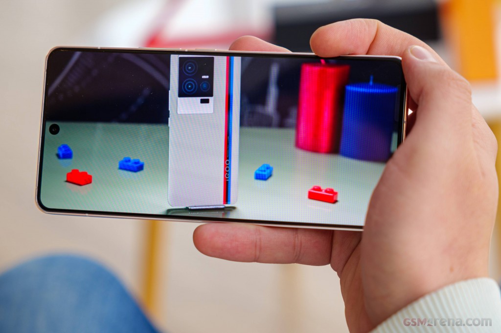 vivo iQOO 12 hands-on photo 30