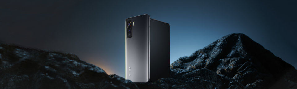 vivo iQOO 5 5G view 11