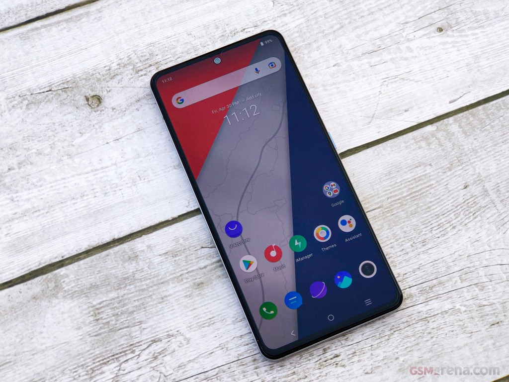 vivo iQOO 7 hands-on photo 3