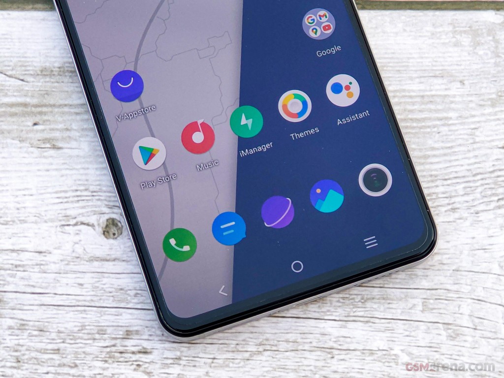 vivo iQOO 7 hands-on photo 5