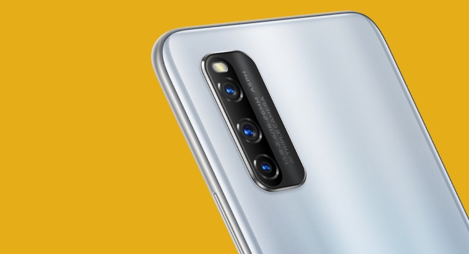vivo iQOO Z1 view 21