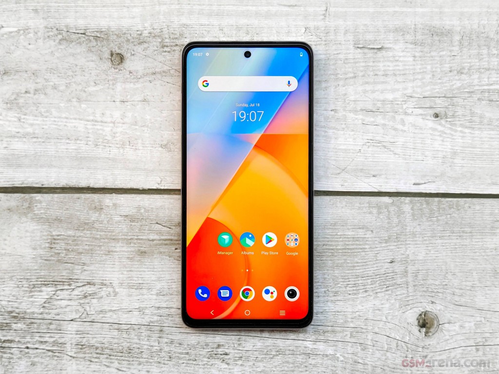 vivo iQOO Z5 hands-on photo 1