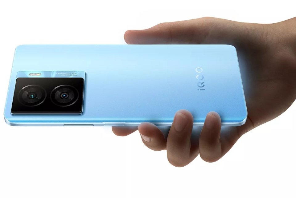 vivo iQOO Z7x view 12