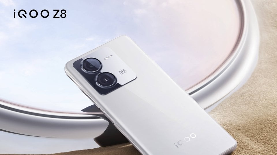 vivo iQOO Z8 (China) view 16