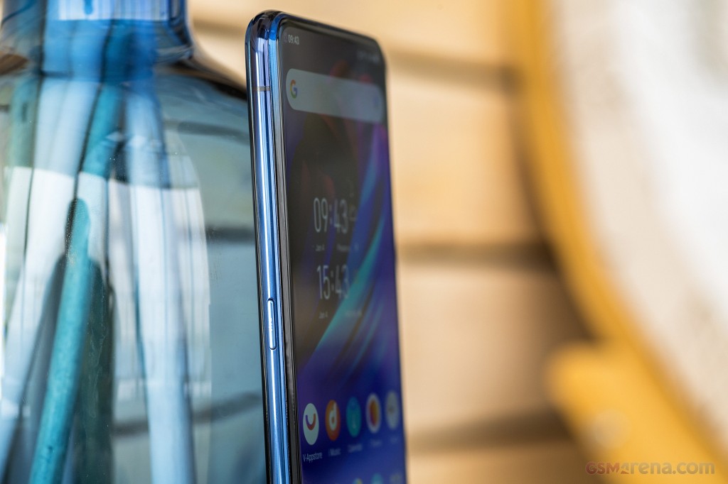 vivo NEX Dual Display hands-on photo 9