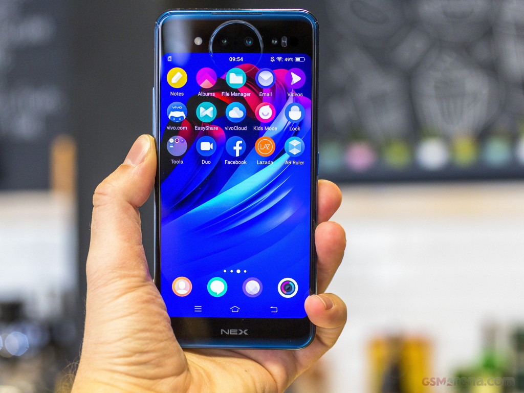 vivo NEX Dual Display hands-on photo 13