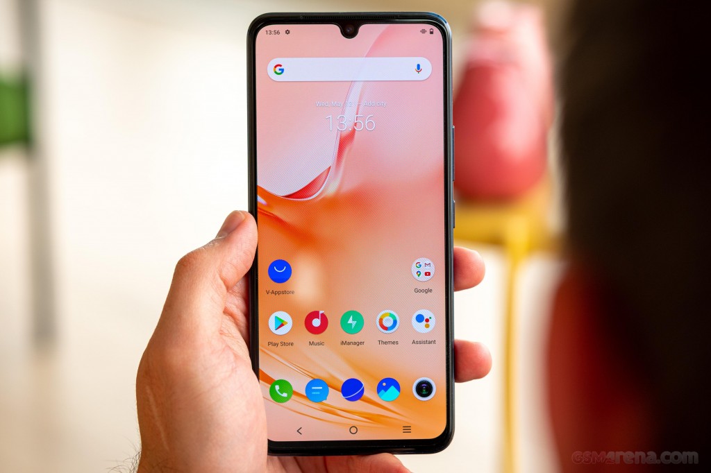 vivo V21 5G hands-on photo 17