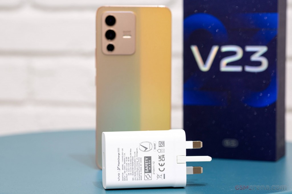 vivo V23 5G hands-on photo 2