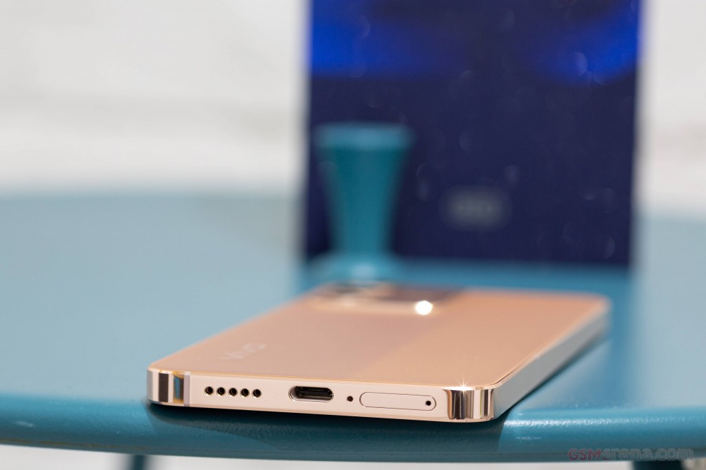 vivo V23 5G hands-on photo 8