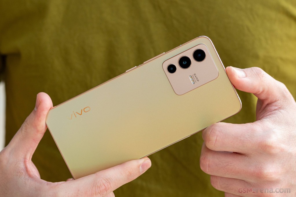vivo V23 5G hands-on photo 16